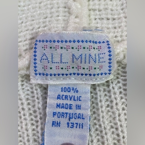 Vintage All Mine Ivory Closed Bottom Baby Gown W/Ribbon Detail, No size tag - Picture 7 of 7